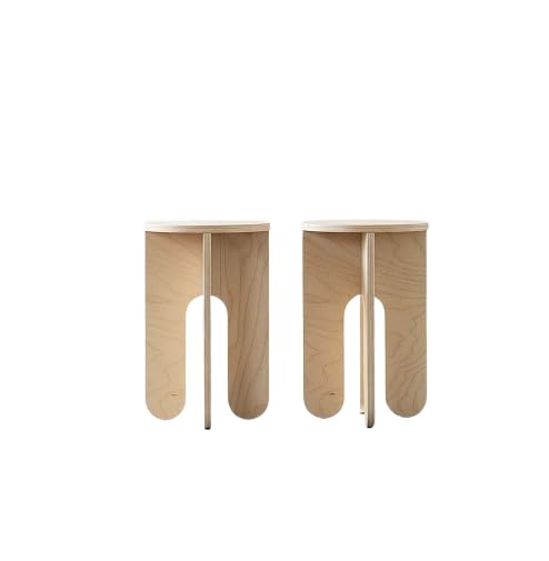 Table with Storage 026